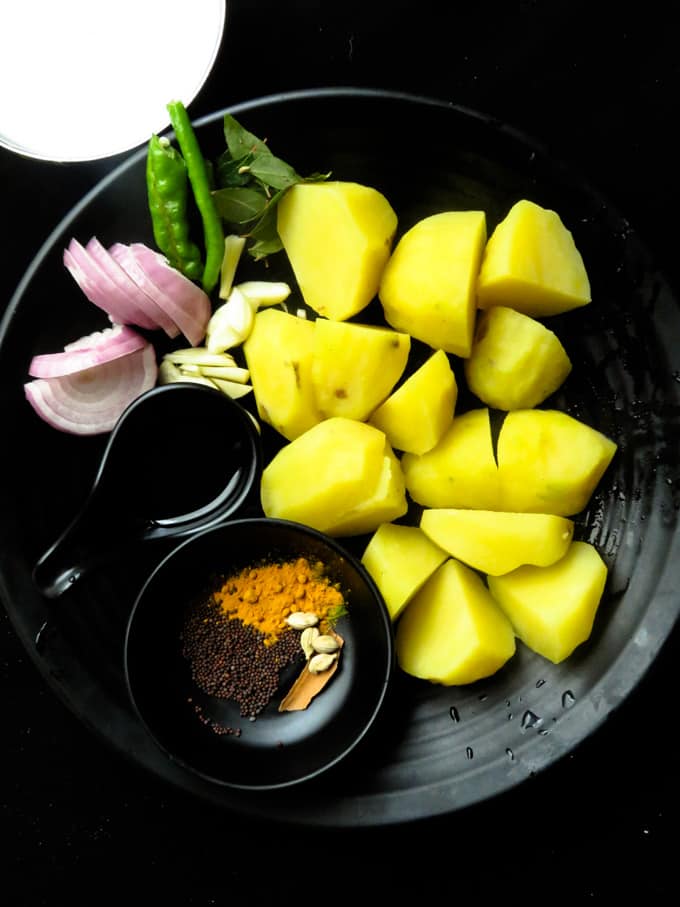 Ingredients to make Sri Lankan potato curry.