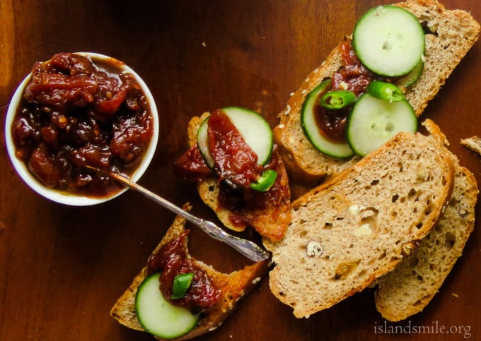 Tomatoes with date and green chilli chutney, find recipe on www.islandsmile.org