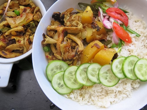 lunch bowl with stirfried mushrooms, potato in coconutmilk and spring onion salad 680pixel-2831