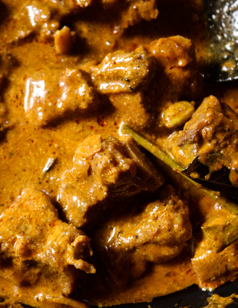 mutton curry with thick gravy 