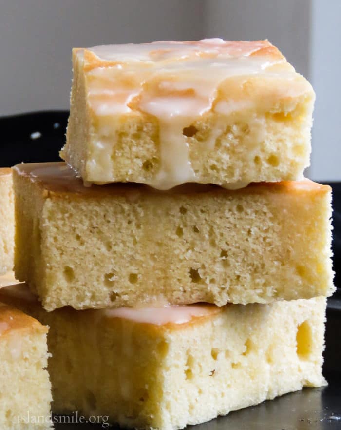 Iced lime shortbread bars image