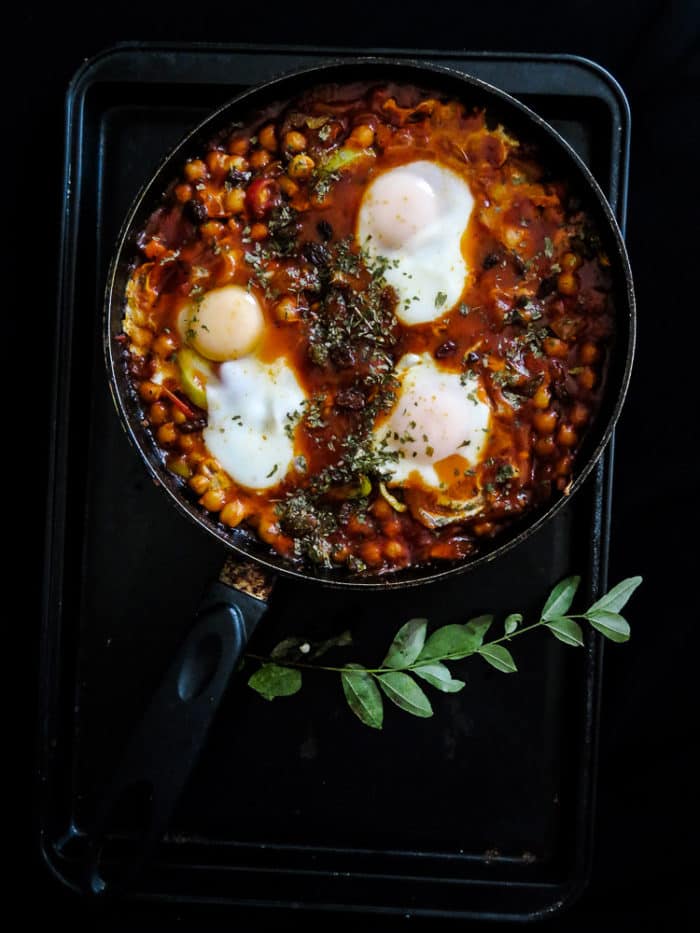 breakfast skillet poached eggs, chickpeas in tomato sauce(shakshouka)-islandsmile.org