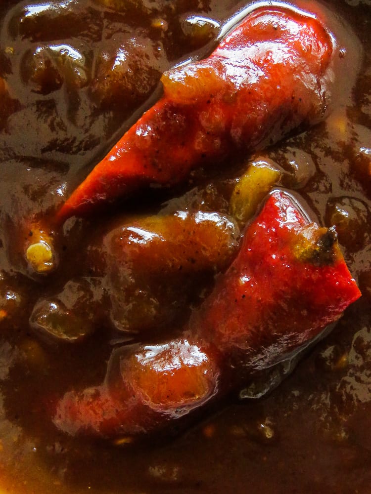 Barbecue sauce-Tamarind, red chillies, Garlic, makes this lip-smacking Barbecue sauce. It's hot, sweet with the right amount of sourness. Try this recipe at your next Barbecue or picnic. 