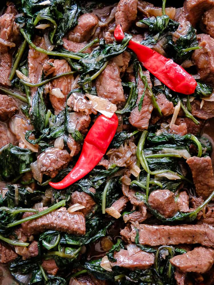 kankun(kang kong), soy, garlic Beef stir-fr. Tender beef cooked in Oyster and Soy base sauce. Make it and see them fall in love with this simple yet delicious dish.