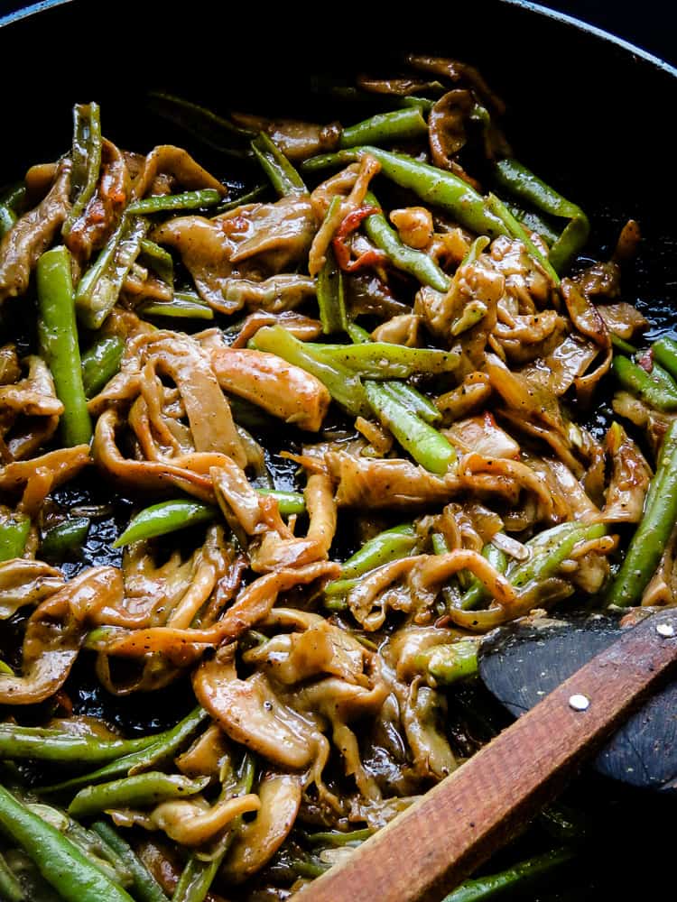 Oyster Mushroom and green bean stir-fry-islandsmile.org