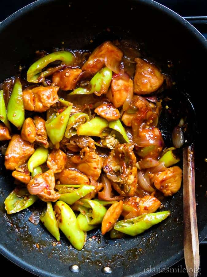 Sri  Lankan devilled chilli chicken stir-fry, most restaurants serve this dish with their set menus. why spend money when you can make it at home?. #chicken #srilankan #spicy #devilled