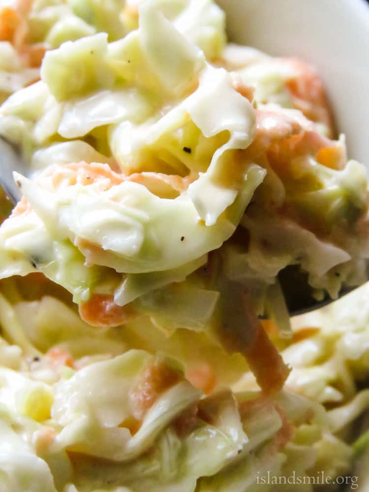 Homemade creamy coleslaw salad with mayonnaise, a classic salad to go with everything you dish out at picnics, especially grilled meats and burgers. an easy salad for all seasons and occasions.www.islandsmile.org Homemade creamy coleslaw salad with mayonnaise, a classic salad to go with everything you dish out at picnics, especially grilled meats and burgers. an easy salad for all seasons and occasions.www.islandsmile.org