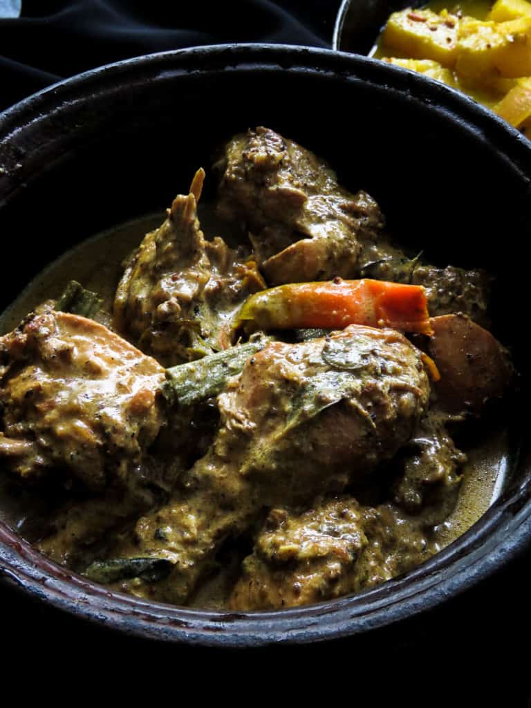 Sri Lankan black pepper chicken curry, a little different to your regular chicken curry, an earthy at the same time tasty dish with pepper being a key ingredient in the dish.