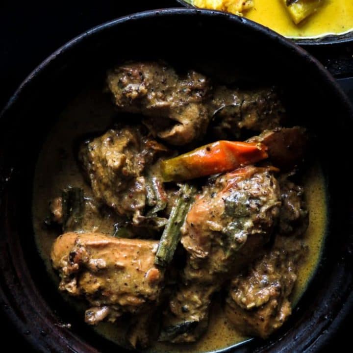 Sri Lankan black pepper chicken curry, a little different to your regular chicken curry, an earthy at the same time tasty dish with pepper being a key ingredient in the dish.
