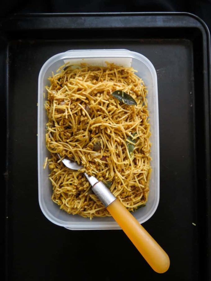 School-lunchbox fried egg noodles- this recipe is all about keeping the kids full during their school hours and making it tasty at the same time. it's quick to make, healthy, homecooked and easily customizable so you get this one dish you can pack up for four weeks with little variations-islandsmile.org