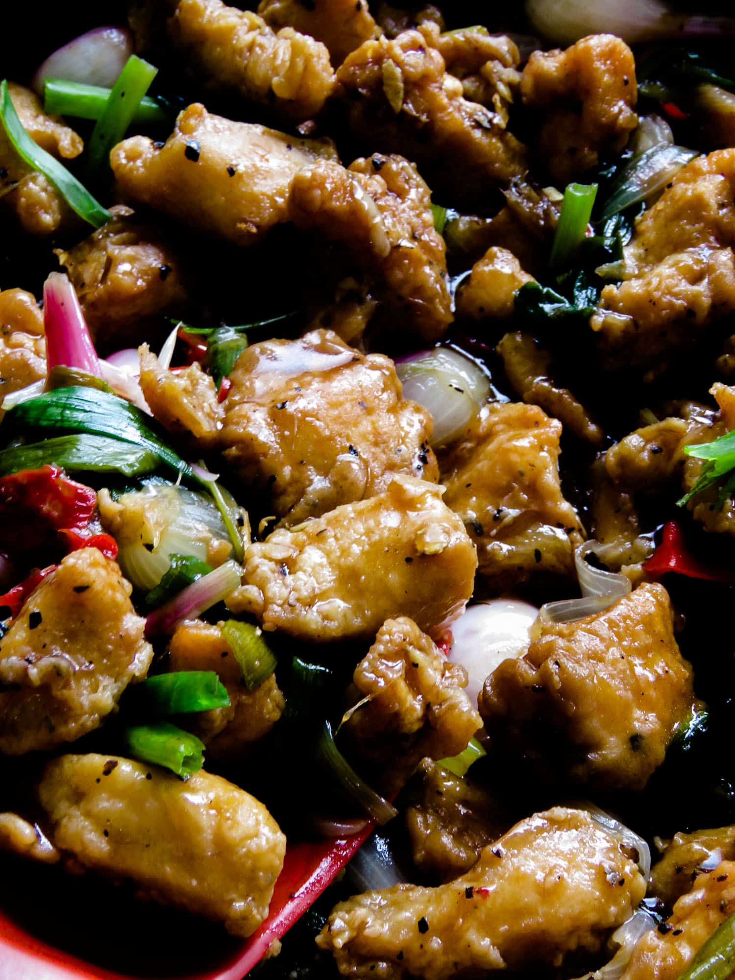 Chinese chicken Manchurian-do something different for your weekend dinner, make a large pan of this delicious (restaurant-style) indo-Chinese dish.  There's no need to make multiple dishes, just a bowl of rice or noodles is all you need for an easy meal for the family. #chinese #fastfood #Indian #meal #skillet #appetizer #chinese