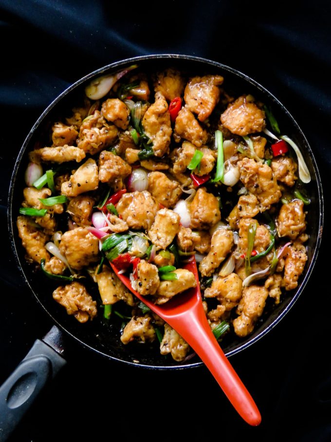 Chinese chicken Manchurian-do something different for your weekend dinner, make a large pan of this delicious (restaurant-style) indo-Chinese dish.  There's no need to make multiple dishes, just a bowl of rice or noodles is all you need for an easy meal for the family. #chinese #fastfood #Indian #meal #skillet #appetizer #chinese