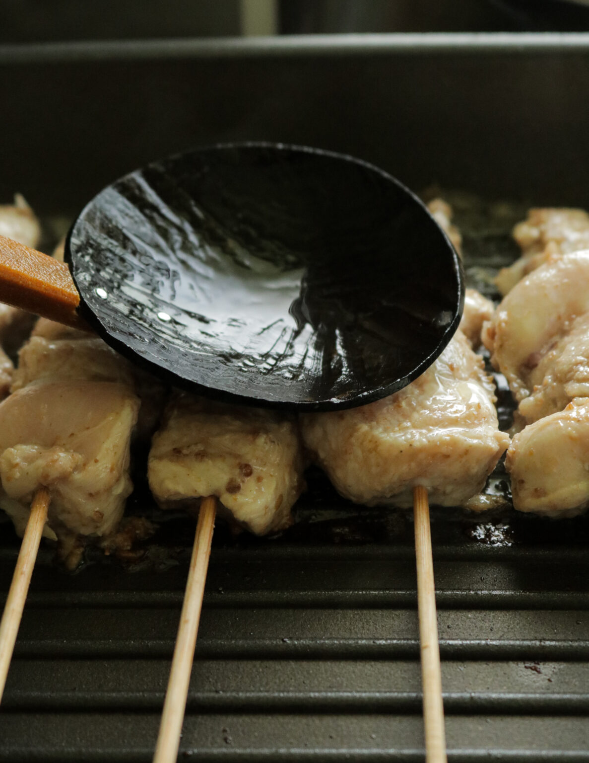How to make chicken satay over a stove grill pan. ISLAND SMILE