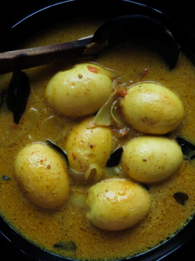 Easy Sri Lankan egg curry(mildly spiced). | ISLAND SMILE