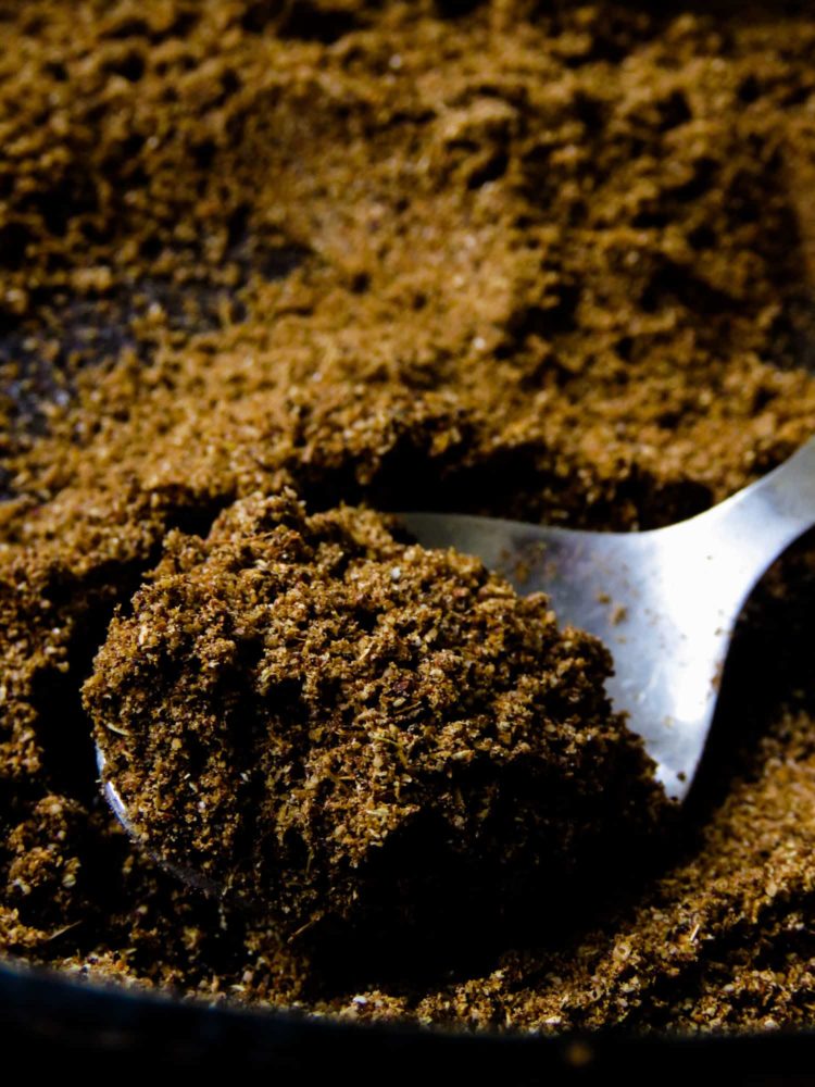 Indian homemade garam masala spice mix- stop using store-bought garam masala powder to cook your favorite Indian dishes, it's time you learned to make your own. it's more aromatic, flavorful and you'll never go back to buying the spice blend again.