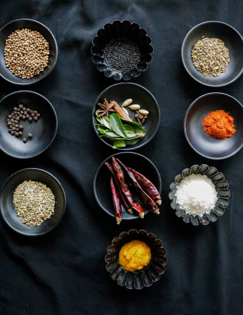 ingredients to make the Chettinad chicken curry