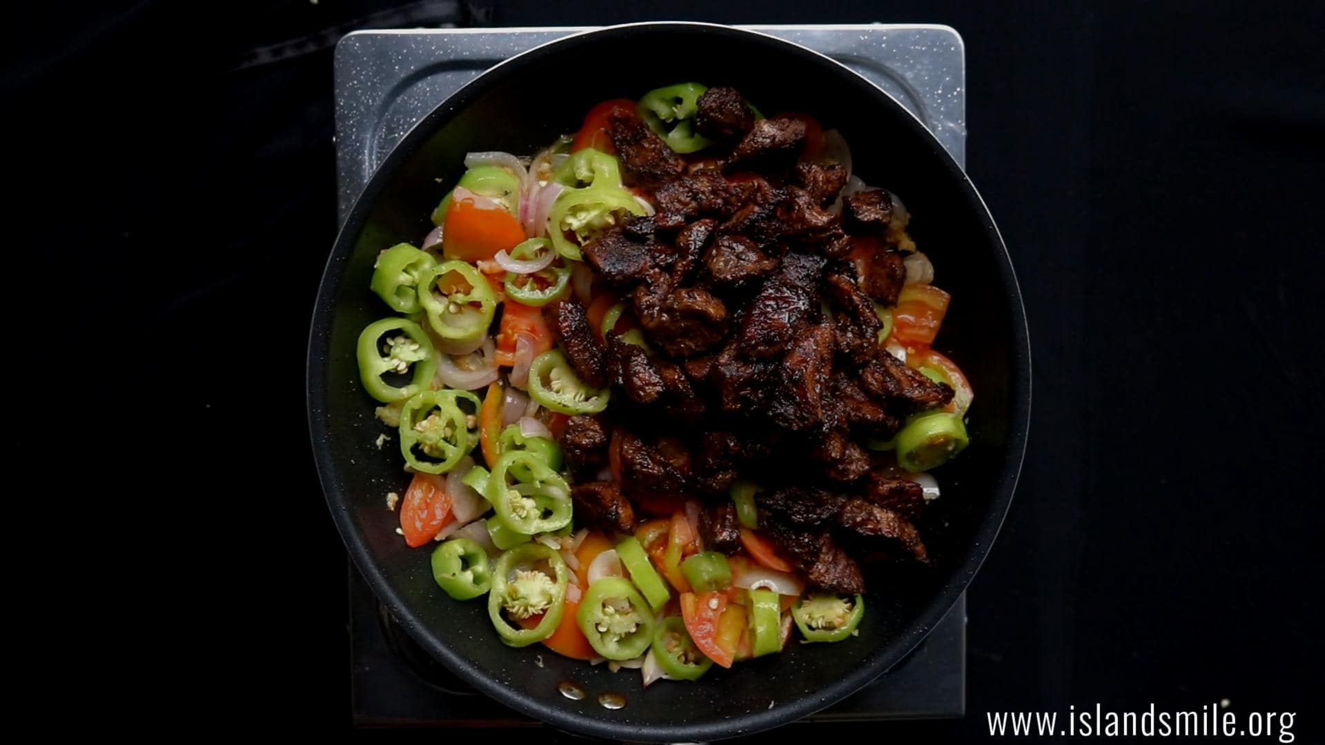 add the fried beef to make the devil beef.