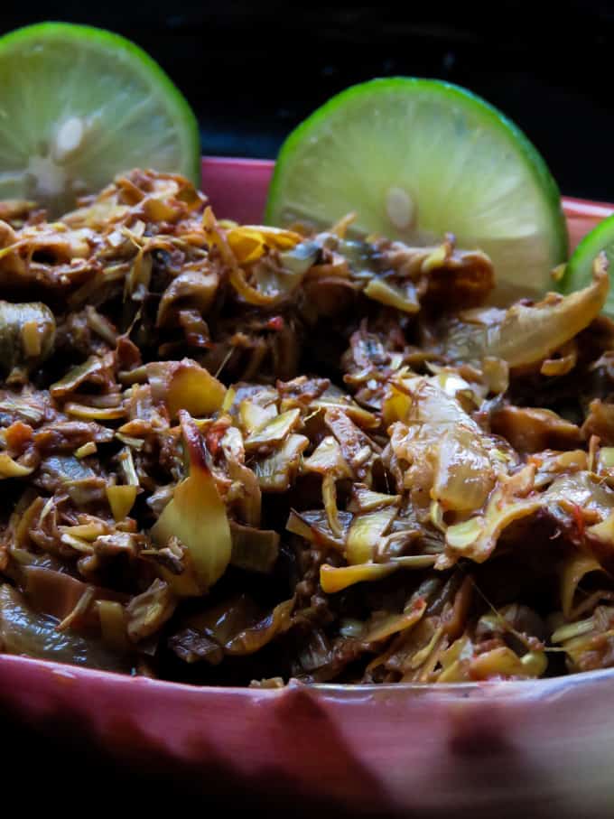 A Sri Lankan dish made from banana flowers/blossom. here's a step-by-step guide on how to make a delicious, vegan, vegetarian"kesel muwa"curry.. #banana flower #keselmuwa #vegan #vegetarian #glutenfree #srilankan