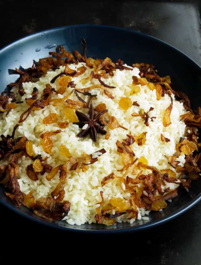 Turn any type of rice into a special dish by cooking this fragrant ghee rice. Whether it's basmati or your regular white rice with a few aromatic spices you can have a dish of festive rice for any occasion.