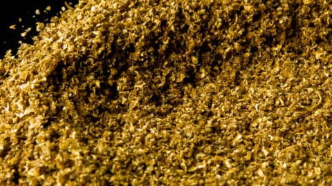 a plate of coriander powder to make all your curries.