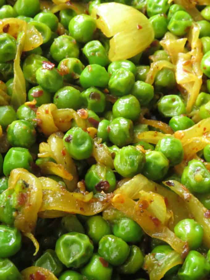 green peas stir-fry, a quick vegan, vegetarian dish for meats.