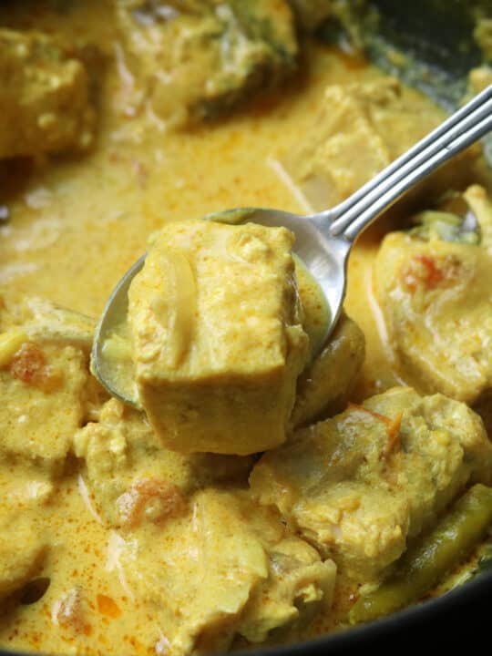 Sri lankan fish curry served in a bowl