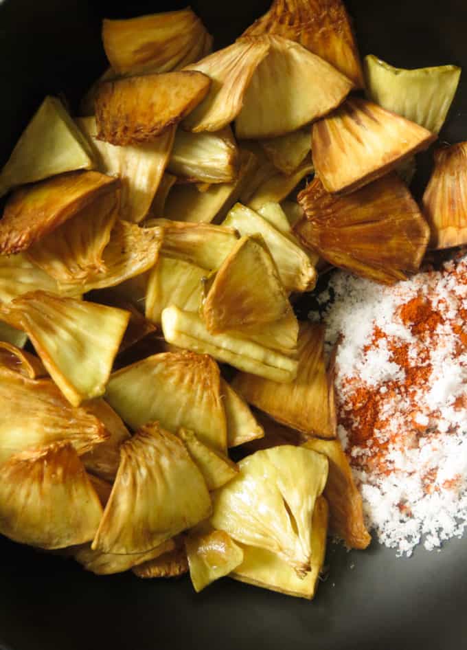 fried breadfruit image with salt and chilli powder.