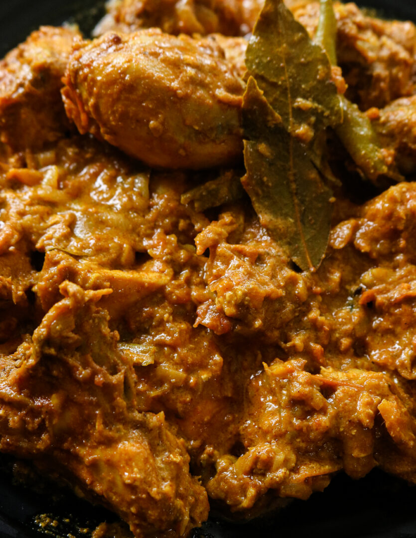 INDIAN CHICKEN CURRY WITH YOGHURT AND TOMATO. | ISLAND SMILE
