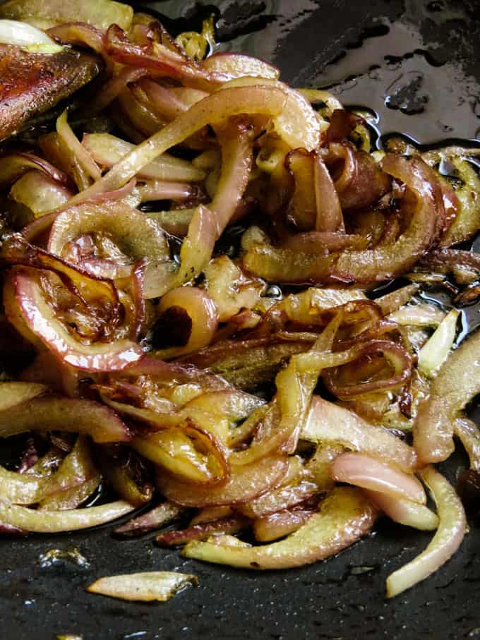 caramelized onion for the beef korma.