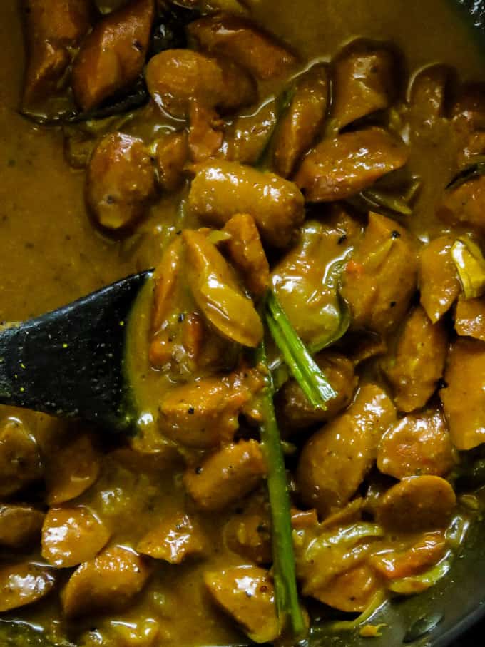 sri lankan sausage curry. sri lankan sausage curry.