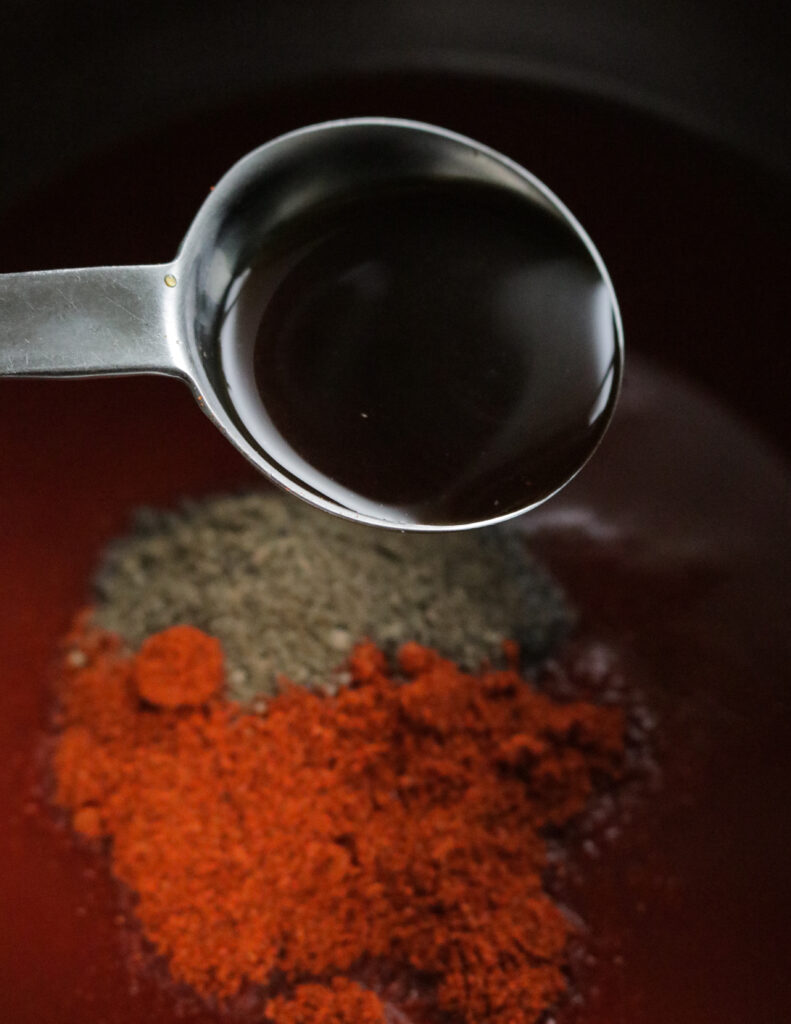 adding worcestershire sauce to cook barbecue sauce