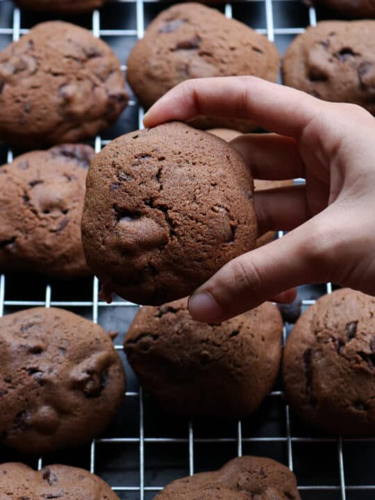 chunky chocolate cookies