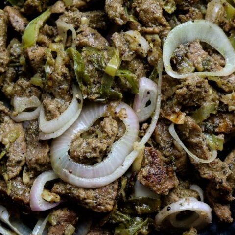 Beef bistek(bistec,bisteak) is basically a Sri Lankan version of a steak and onion dish. The pepper beef is made by first marinating the beef in vinegar, pepper, and other spices then cooking until tender.