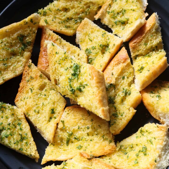 crispy garlic bread.