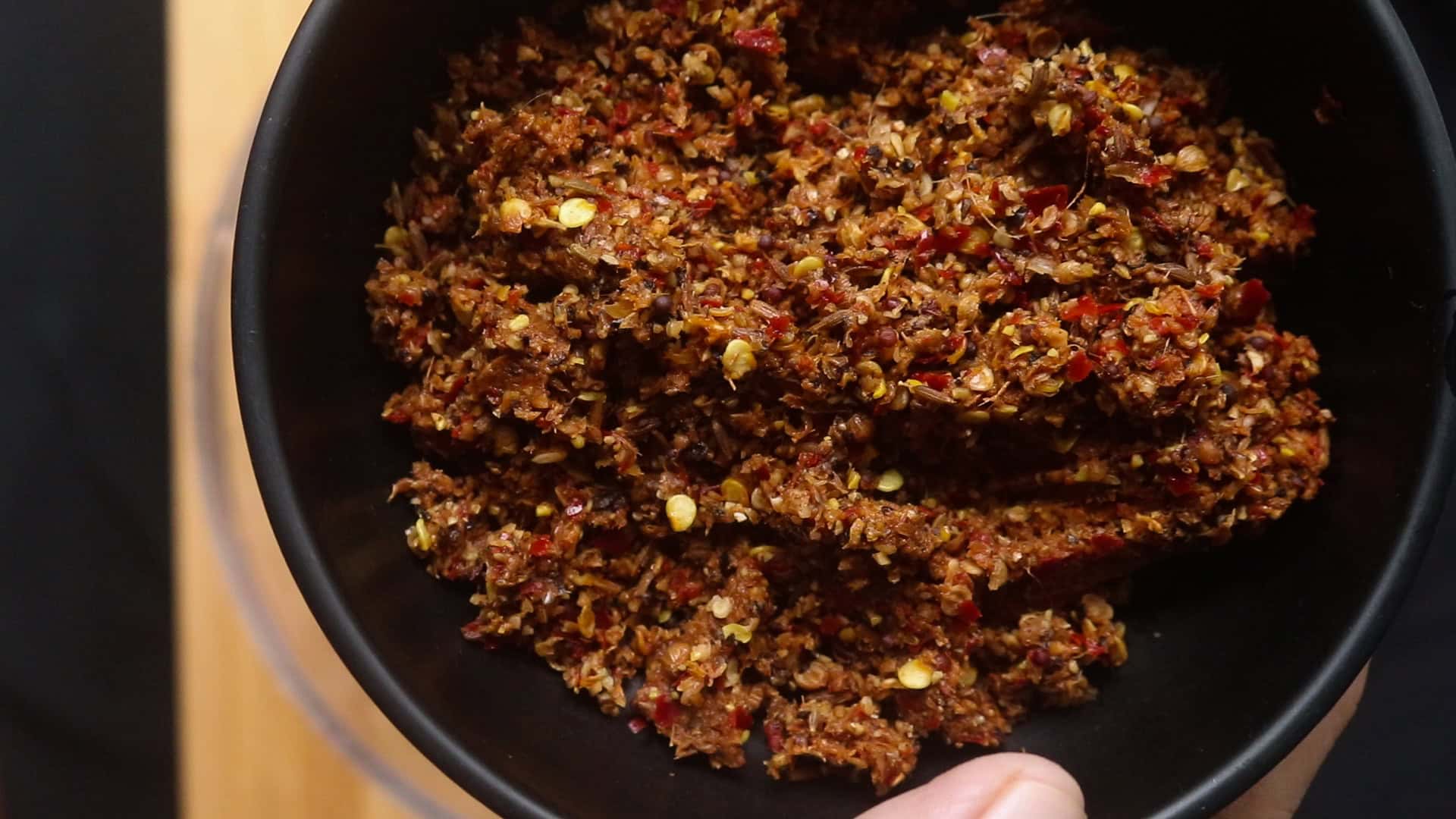 blending the spices to cook beef vindaloo.